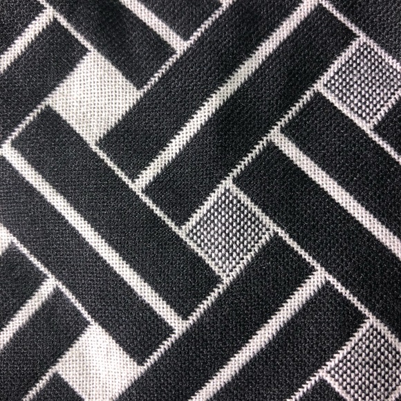 M & S Pattern Skirt - Picture 2 of 5